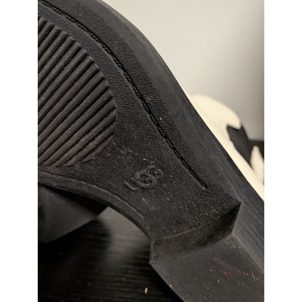 UGG Bonham II white and black Leather Chelsea Ankle Boots Womens - Picture 15 of 16